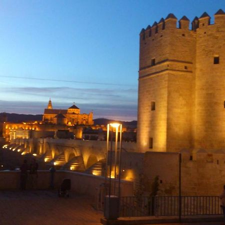 Apartamento Polvora, Junto Al Puente Romano Cordoba Exterior photo