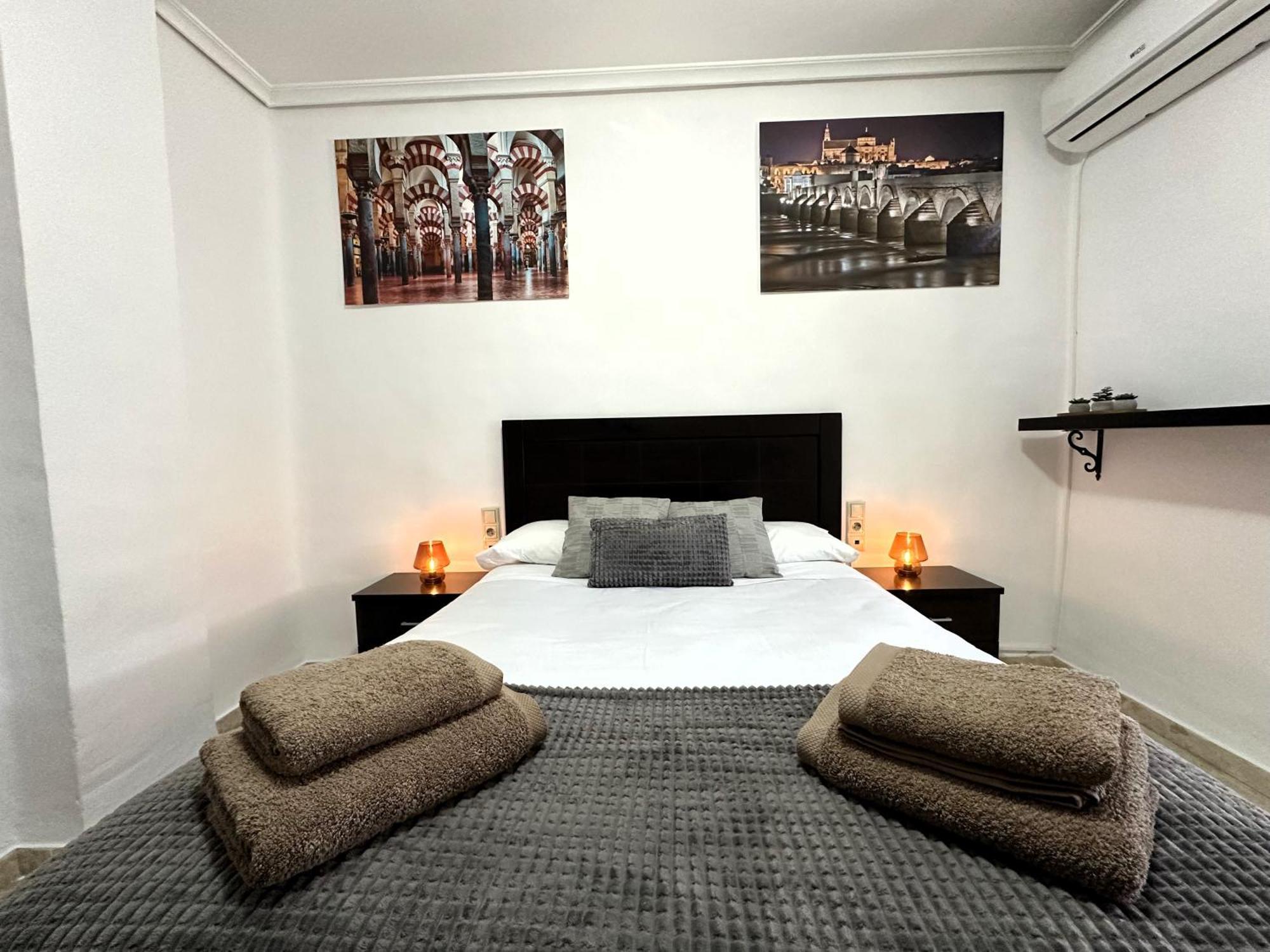 Apartamento Polvora, Junto Al Puente Romano Cordoba Exterior photo